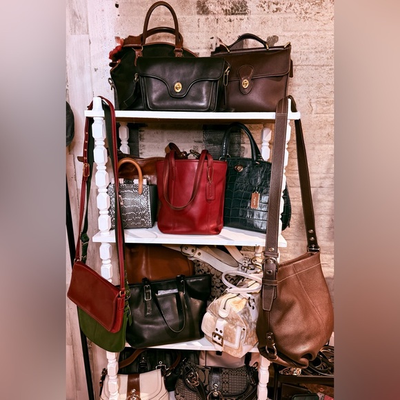 Happy Holiday’s!!! Make Bundles Today to get an Extra Discount! 😊🎄 🤶 ⭐️ 🕎 🎂 - Picture 1 of 5